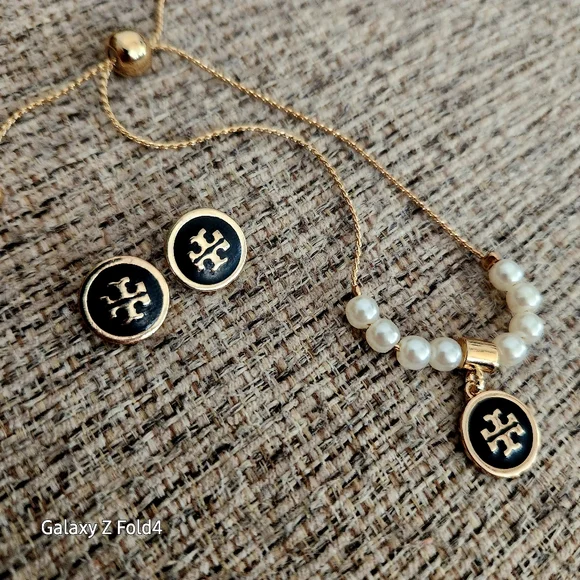 Tory Burch Earrings and Bracelet in Set Black & Gold - Picture 1 of 4